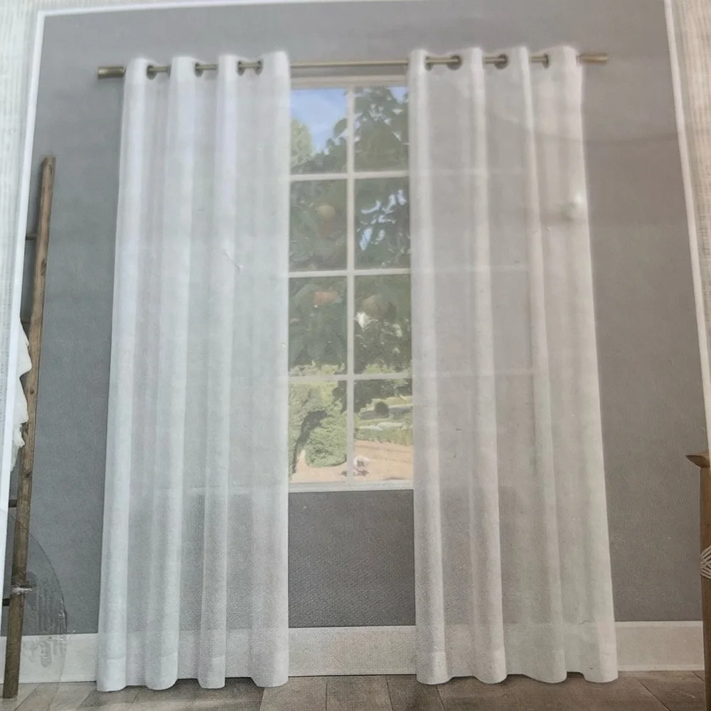 NWT No. 918 white Atwood grommet top curtain panel size 52” x 84”
